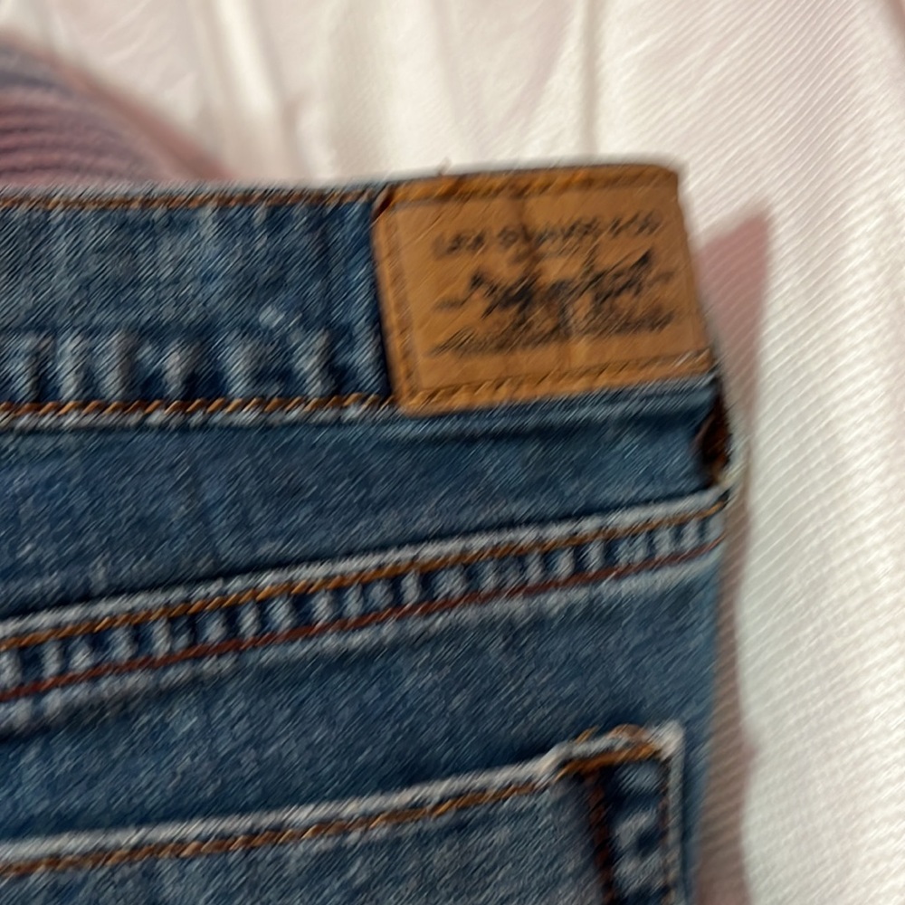 Levi's Dark Blue Denim Capris - Picture 2 of 5